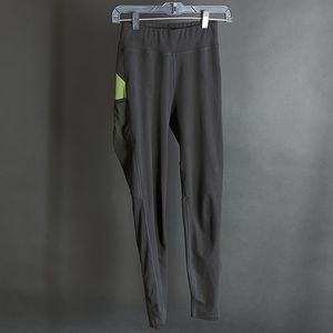 Stretchy Athletic Leggings with Pockets